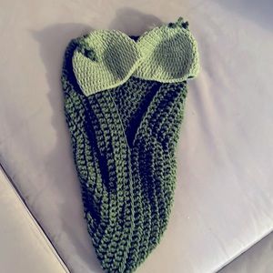 Handmade crochet newborn twins-2 peas in a pod costume. NEVER USED